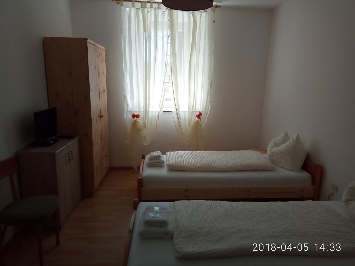 Gasthof Mondschein Hotel Merano Ngoại thất bức ảnh