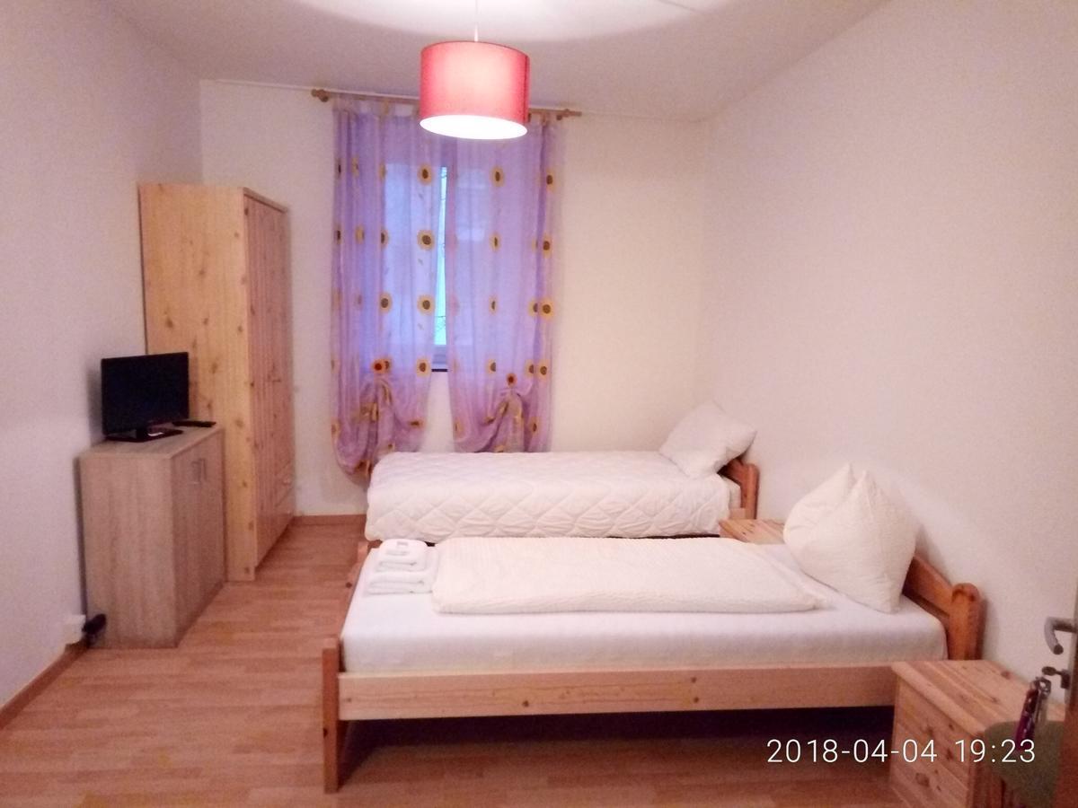 Gasthof Mondschein Hotel Merano Ngoại thất bức ảnh