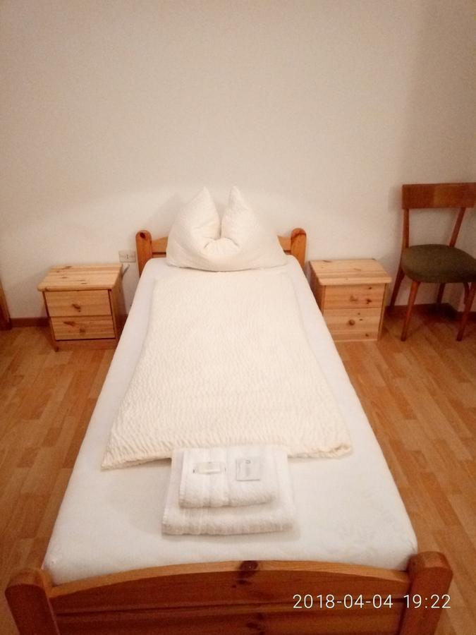 Gasthof Mondschein Hotel Merano Ngoại thất bức ảnh